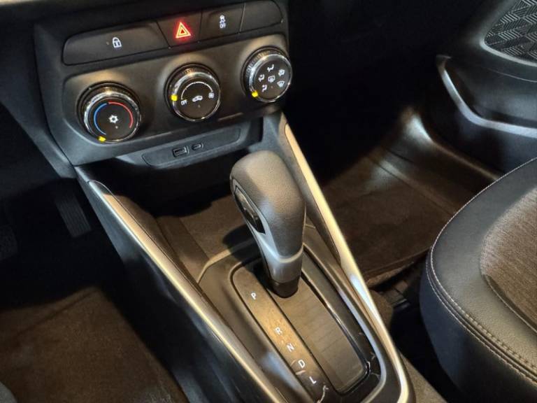 CHEVROLET - MONTANA - 2023/2023 - Prata - R$ 114.900,00