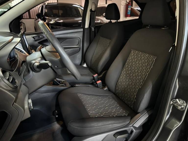 FORD - KA - 2019/2020 - Cinza - R$ 49.900,00