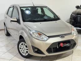 FORD - FIESTA - 2013/2014 - Bronze - R$ 37.900,00