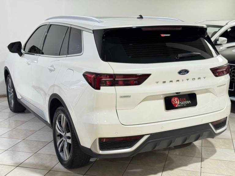 FORD - TERRITORY - 2024/2025 - Branca - R$ 189.900,00