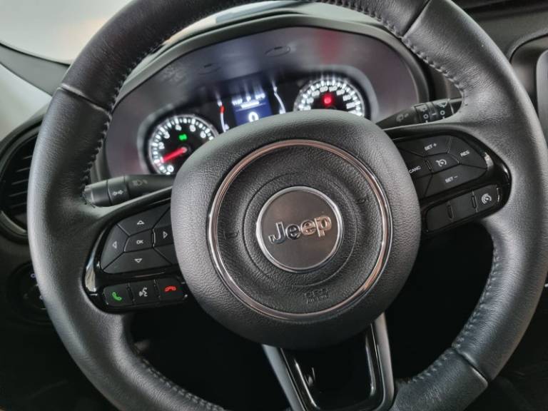 JEEP - RENEGADE - 2020/2021 - Preta - R$ 79.900,00