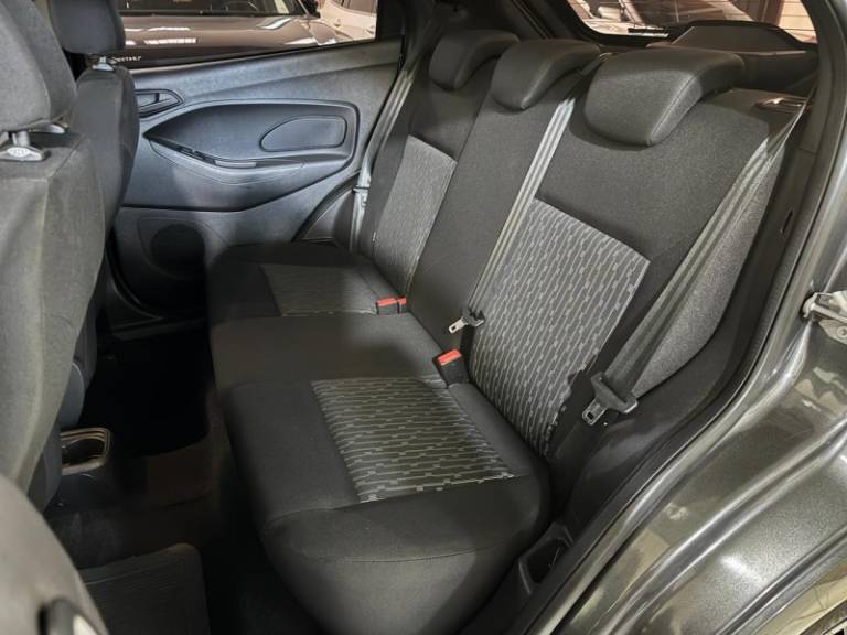 FORD - KA - 2019/2020 - Cinza - R$ 49.900,00