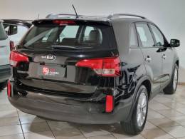 KIA MOTORS - SORENTO - 2014/2015 - Preta - R$ 78.900,00