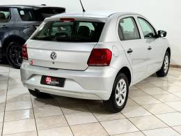 VOLKSWAGEN - GOL - 2022/2023 - Prata - R$ 56.900,00