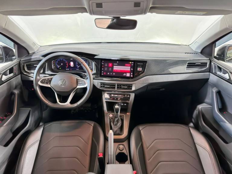 VOLKSWAGEN - POLO - 2023/2023 - Preta - R$ 102.900,00