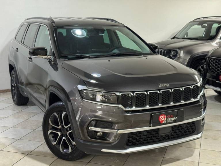 JEEP - COMMANDER - 2023/2024 - Cinza - R$ 176.900,00