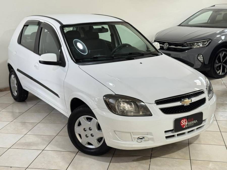 CHEVROLET - CELTA - 2014/2015 - Branca - R$ 36.900,00