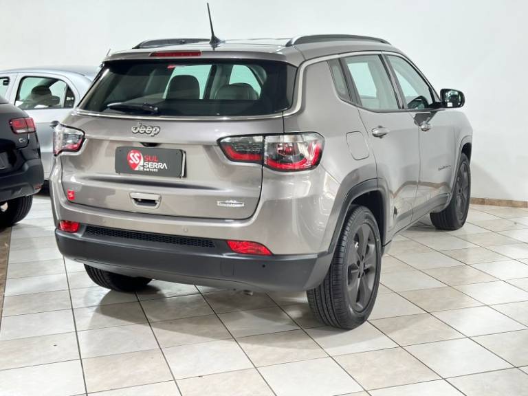 JEEP - COMPASS - 2018/2018 - Cinza - R$ 99.900,00