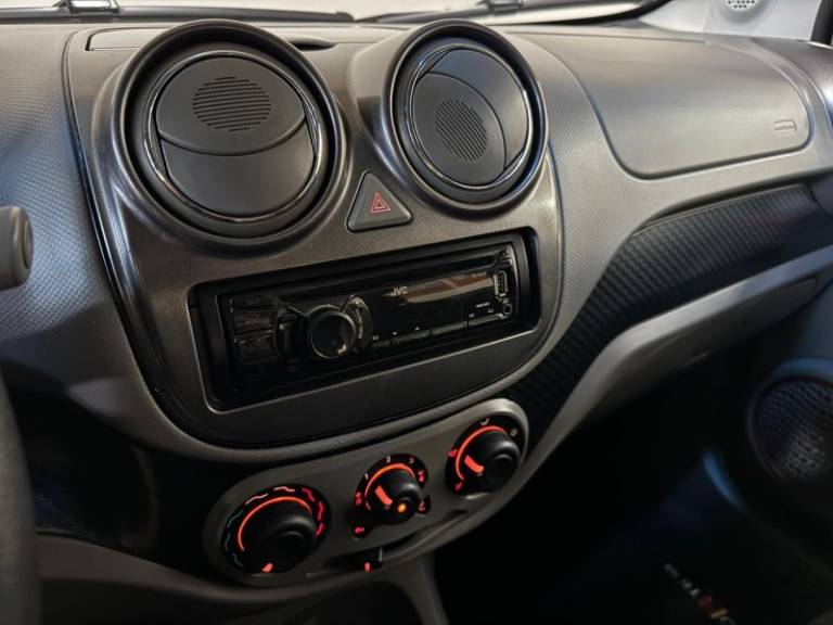 FIAT - PALIO - 2013/2013 - Preta - R$ 39.900,00