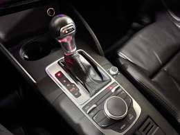 AUDI - A3 - 2015/2015 - Preta - R$ 88.900,00