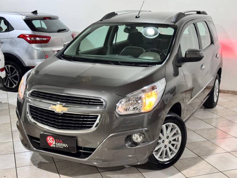 CHEVROLET - SPIN - 2014/2015 - Cinza - R$ 49.900,00
