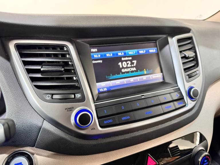 HYUNDAI - TUCSON - 2021/2022 - Branca - R$ 122.900,00